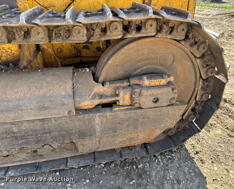 image for item DQ6441 1979 John Deere JD755 track loader