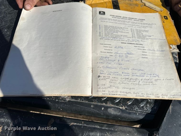 image for item DQ6441 1979 John Deere JD755 track loader