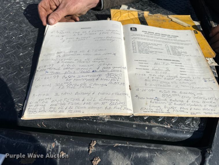 image for item DQ6441 1979 John Deere JD755 track loader