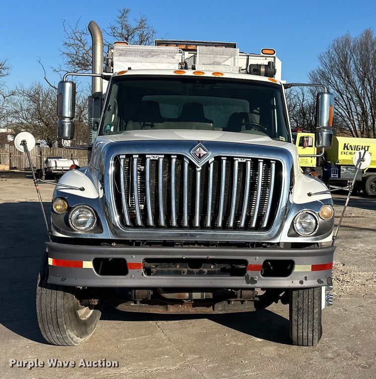 image for item DQ6443 2009 International Workstar 7300 utility / service truck