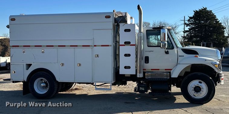 image for item DQ6443 2009 International Workstar 7300 utility / service truck