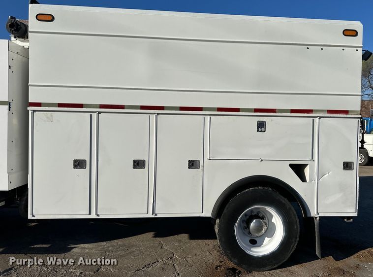 image for item DQ6443 2009 International Workstar 7300 utility / service truck