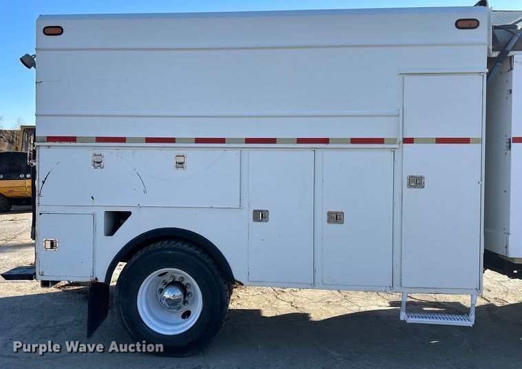 image for item DQ6443 2009 International Workstar 7300 utility / service truck