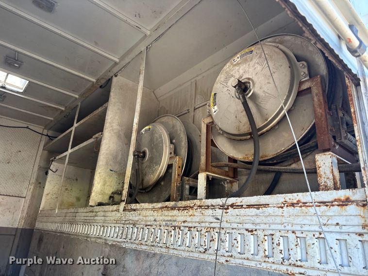 image for item DQ6443 2009 International Workstar 7300 utility / service truck