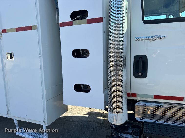 image for item DQ6443 2009 International Workstar 7300 utility / service truck