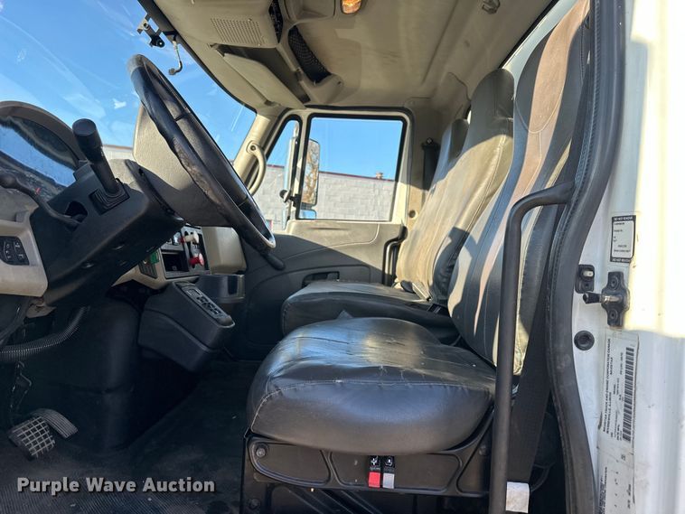 image for item DQ6443 2009 International Workstar 7300 utility / service truck