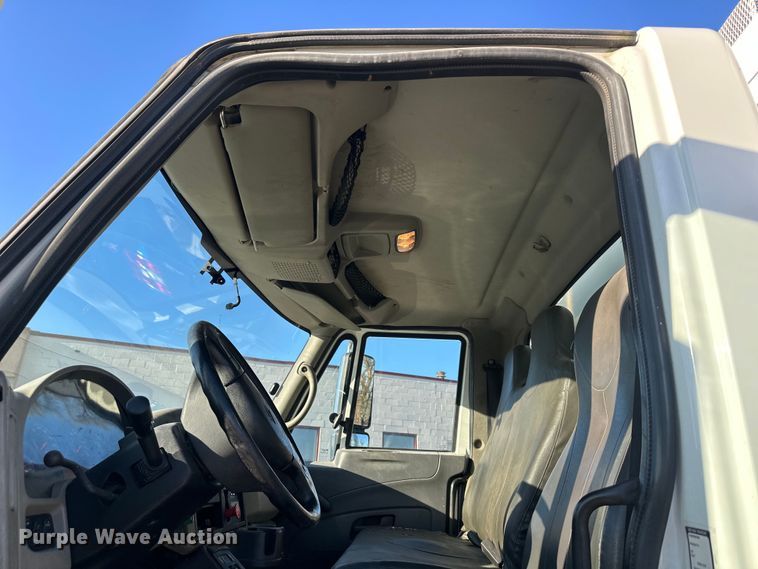image for item DQ6443 2009 International Workstar 7300 utility / service truck