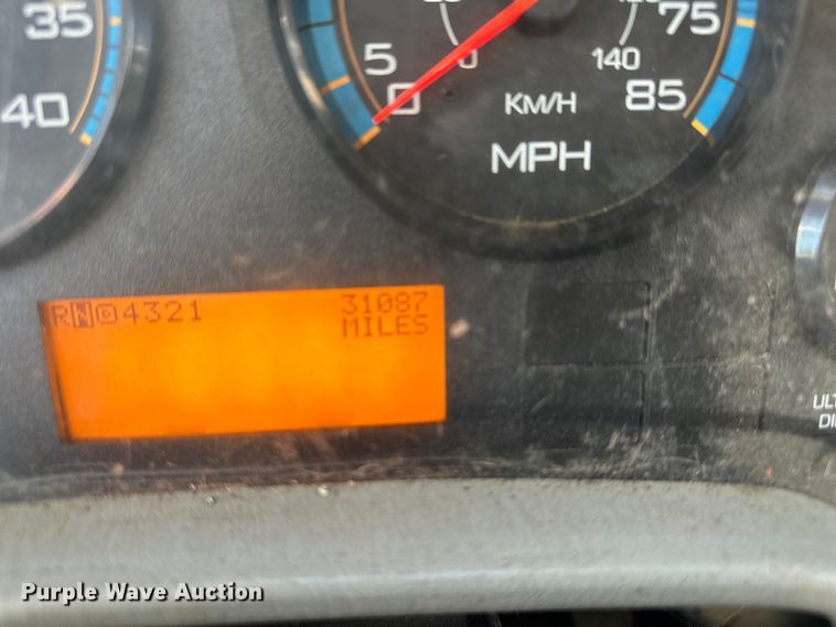 image for item DQ6443 2009 International Workstar 7300 utility / service truck