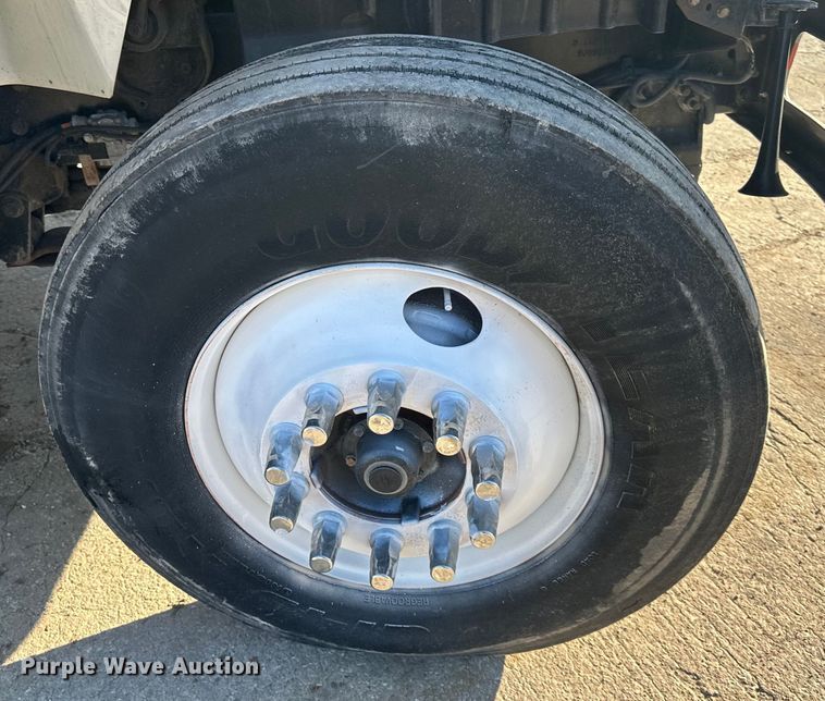 image for item DQ6443 2009 International Workstar 7300 utility / service truck