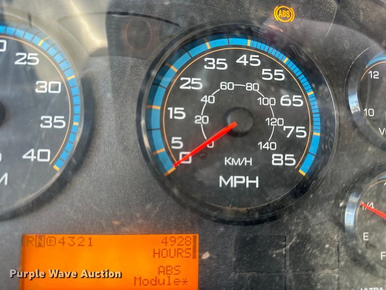 image for item DQ6443 2009 International Workstar 7300 utility / service truck