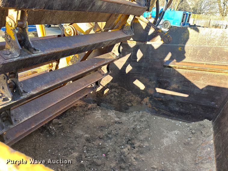 image for item DQ6444 1978 John Deere 762 elevating scraper