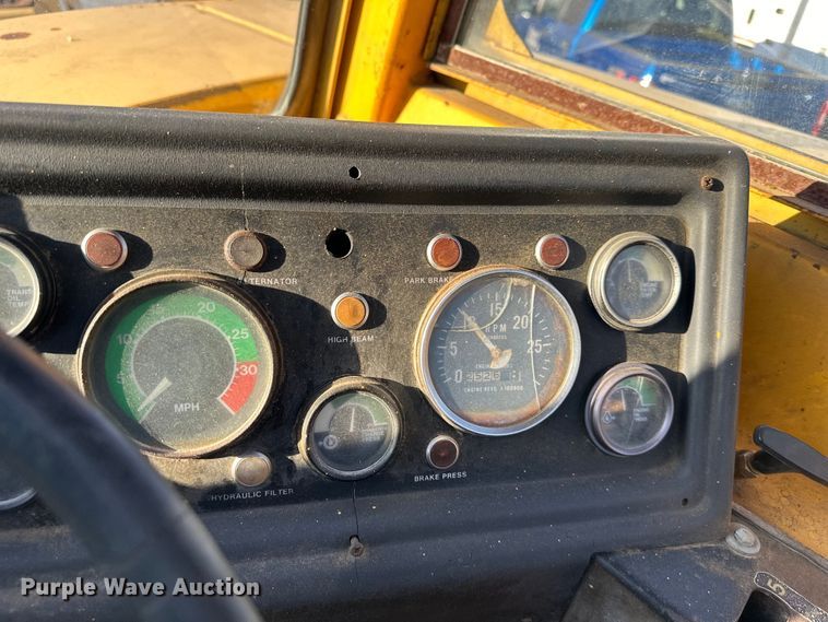 image for item DQ6444 1978 John Deere 762 elevating scraper