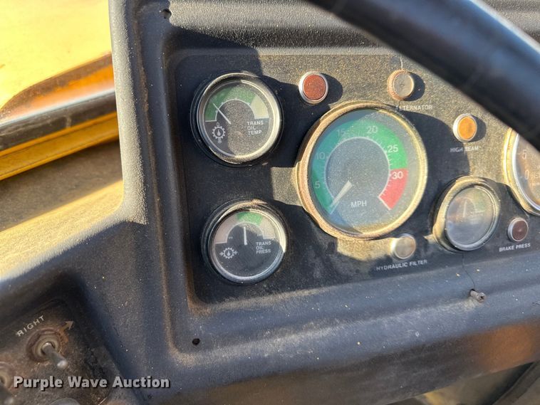 image for item DQ6444 1978 John Deere 762 elevating scraper