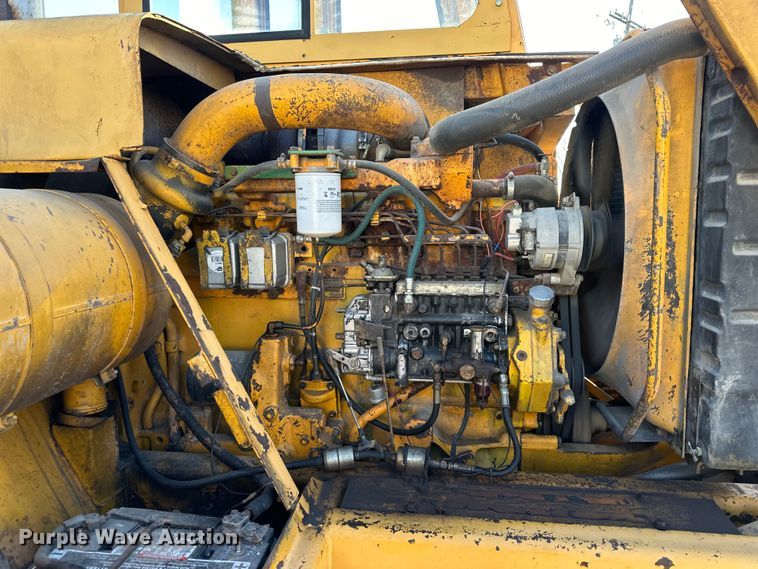 image for item DQ6444 1978 John Deere 762 elevating scraper