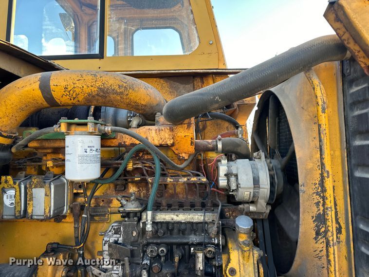 image for item DQ6444 1978 John Deere 762 elevating scraper