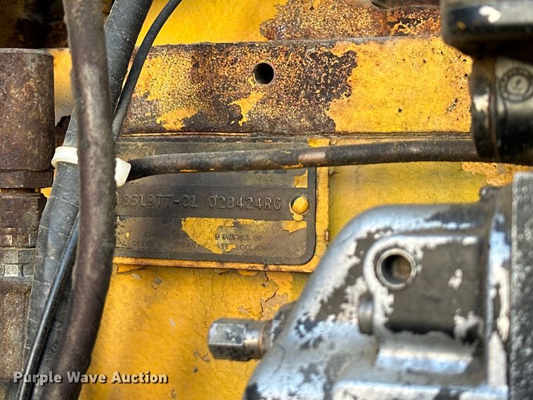 image for item DQ6444 1978 John Deere 762 elevating scraper