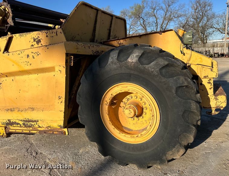 image for item DQ6444 1978 John Deere 762 elevating scraper