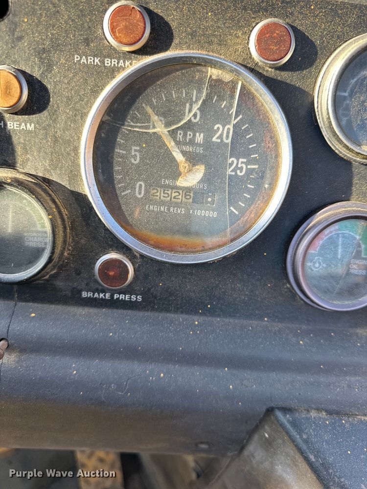 image for item DQ6444 1978 John Deere 762 elevating scraper