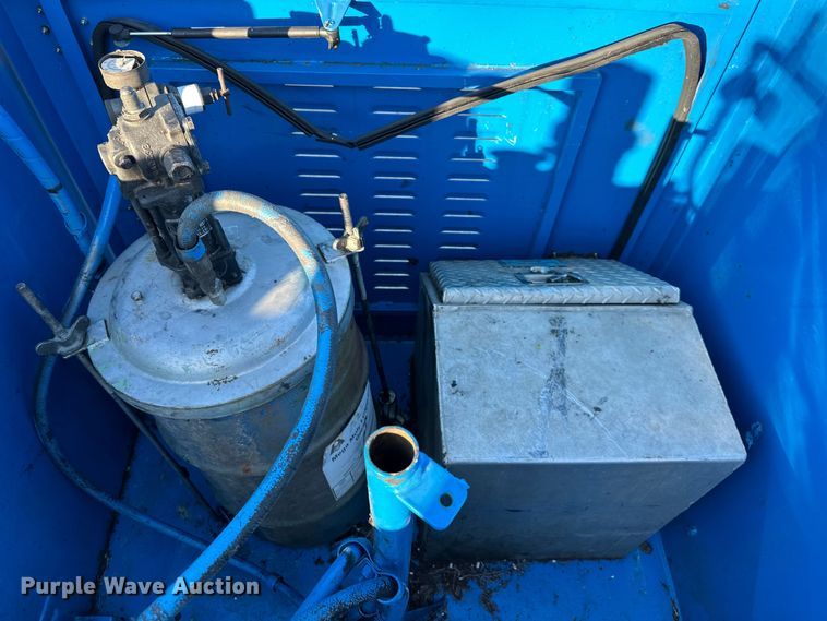 image for item DQ6445 1997 Freightliner FL80 fuel truck