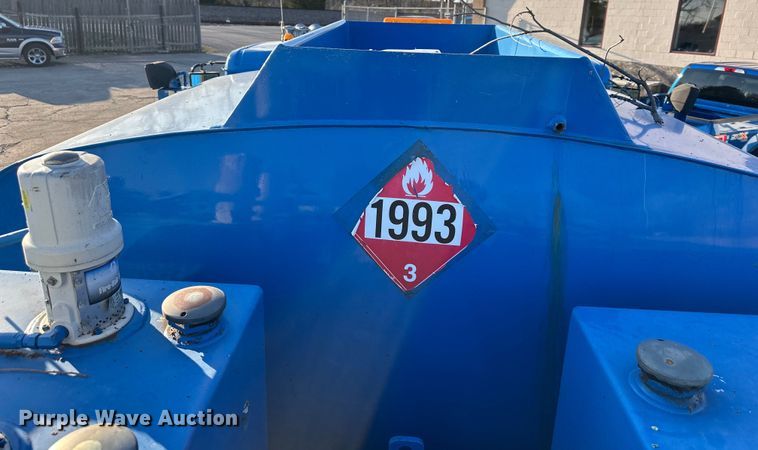 image for item DQ6445 1997 Freightliner FL80 fuel truck