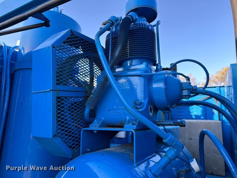 image for item DQ6445 1997 Freightliner FL80 fuel truck