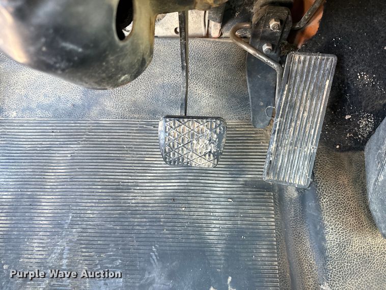 image for item DQ6445 1997 Freightliner FL80 fuel truck