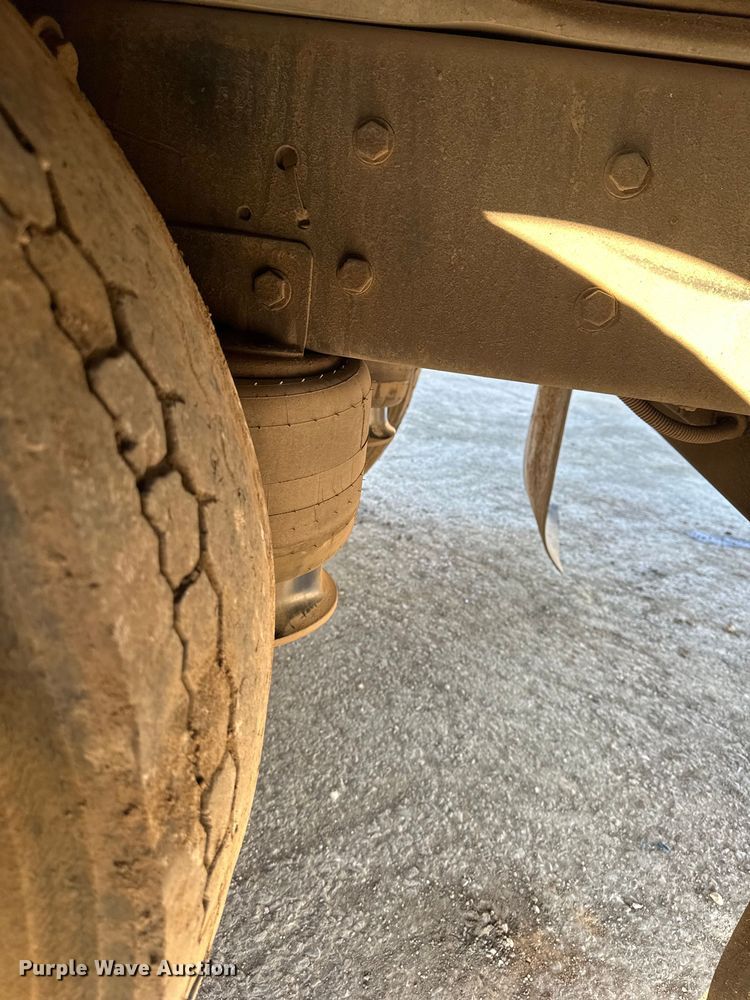 image for item DQ6445 1997 Freightliner FL80 fuel truck