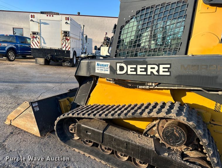 image for item DQ6447 2015 John Deere 333E tracked skid steer loader