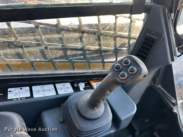 image for item DQ6447 2015 John Deere 333E tracked skid steer loader