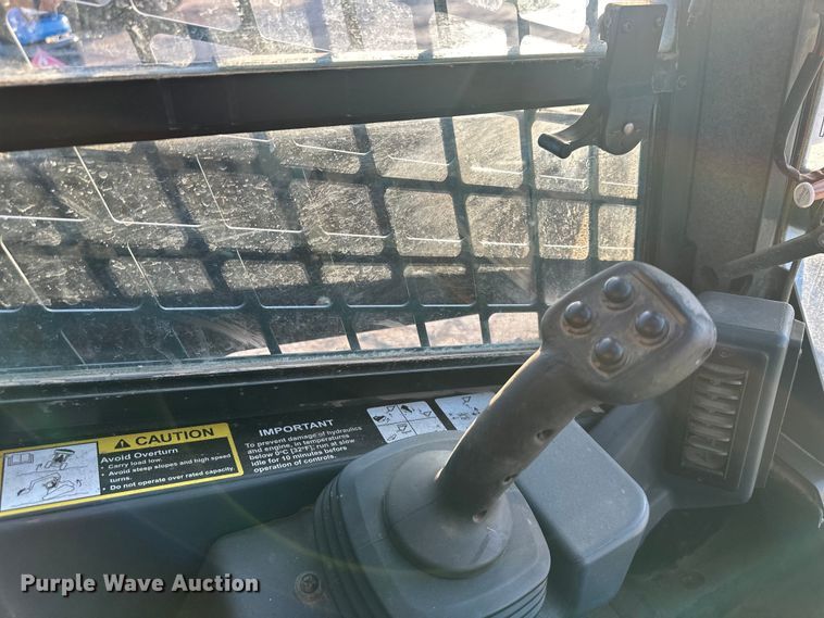 image for item DQ6448 2017 John Deere 333G tracked skid steer loader