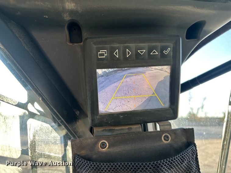 image for item DQ6448 2017 John Deere 333G tracked skid steer loader