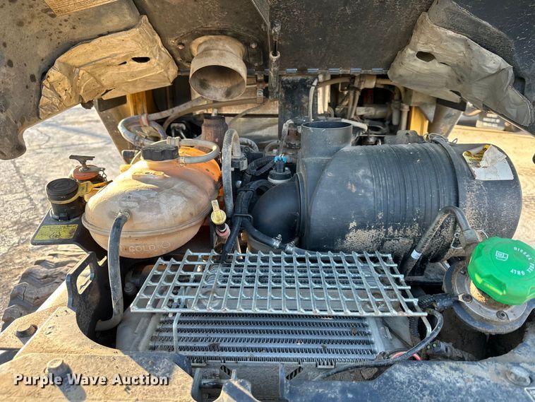 image for item DQ6448 2017 John Deere 333G tracked skid steer loader