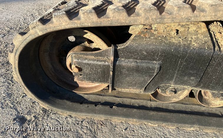 image for item DQ6448 2017 John Deere 333G tracked skid steer loader