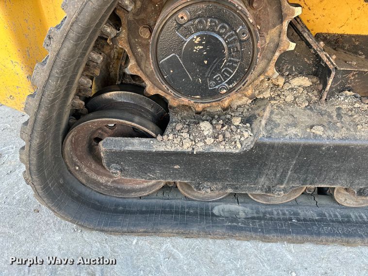 image for item DQ6448 2017 John Deere 333G tracked skid steer loader