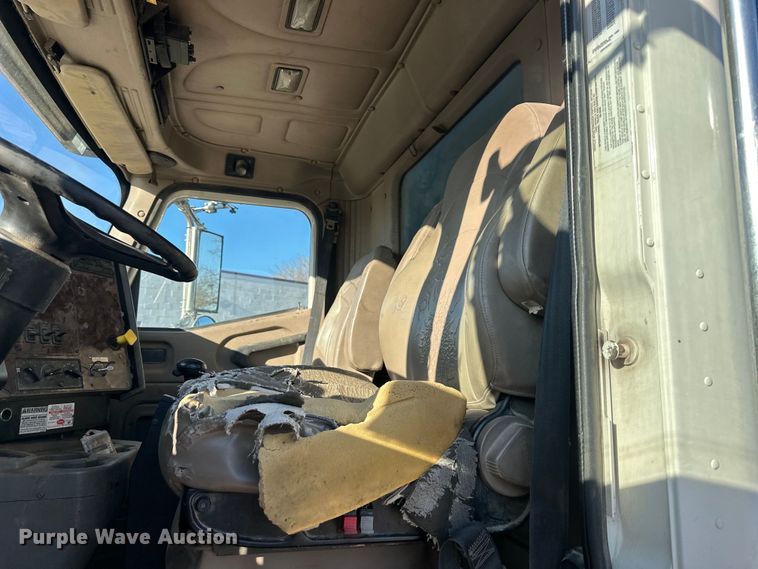 image for item DQ6449 2007 International  5500i dump truck