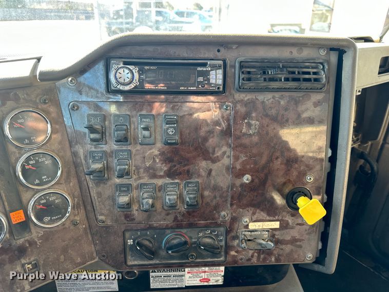 image for item DQ6449 2007 International  5500i dump truck