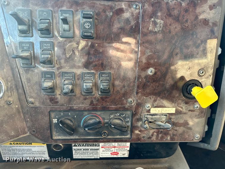 image for item DQ6449 2007 International  5500i dump truck