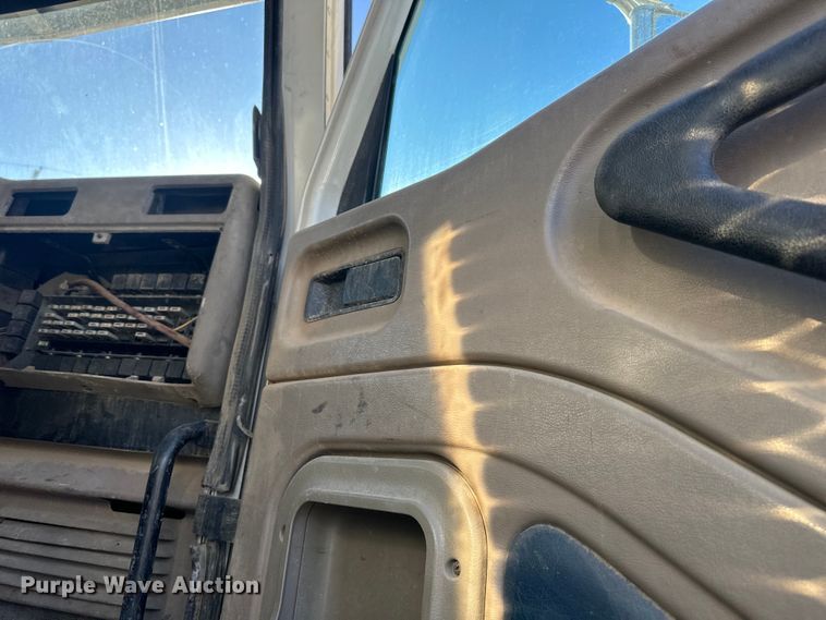 image for item DQ6449 2007 International  5500i dump truck