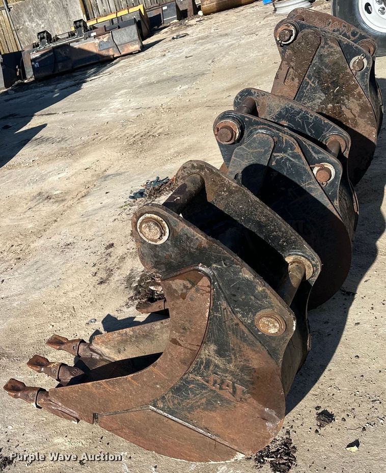 image for item DQ6450 (3) Caterpillar buckets 