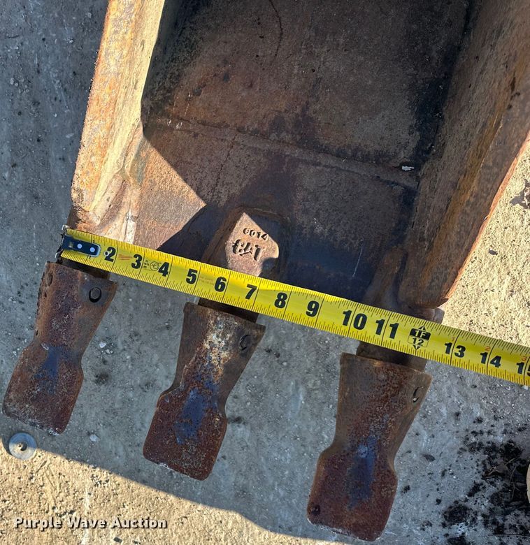 image for item DQ6450 (3) Caterpillar buckets 