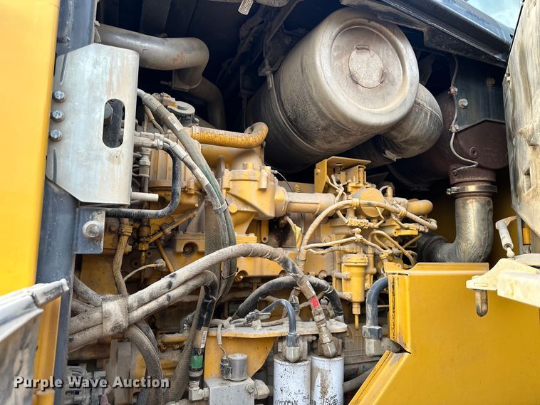 image for item DQ6457 2017 John Deere 824K II wheel loader