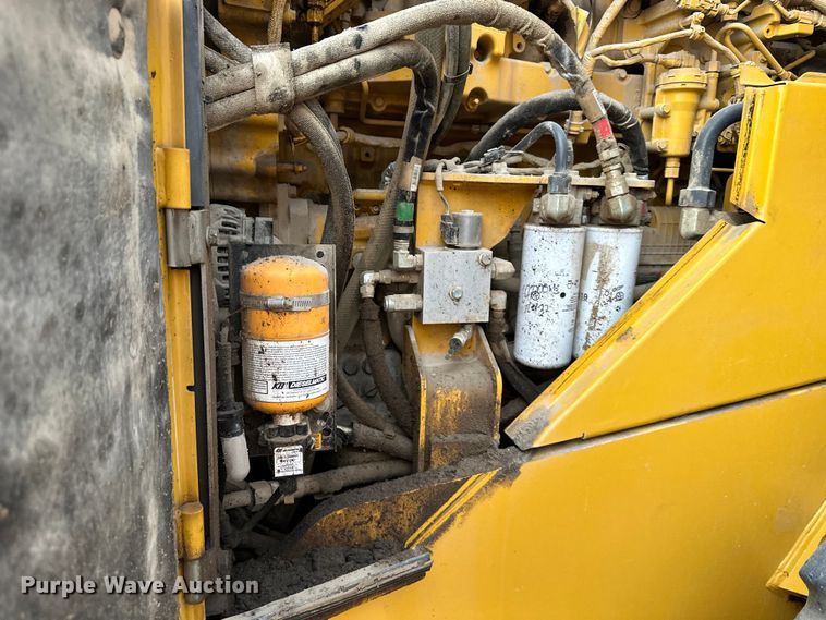 image for item DQ6457 2017 John Deere 824K II wheel loader