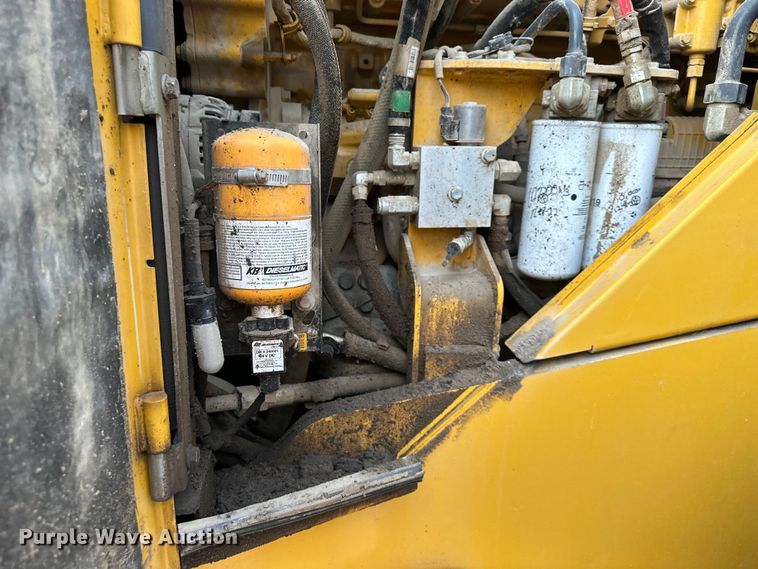 image for item DQ6457 2017 John Deere 824K II wheel loader