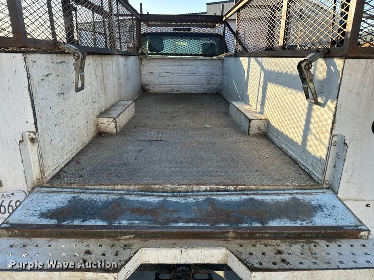 image for item DQ6759 2016 Ford F450 Super Duty utility / service truck