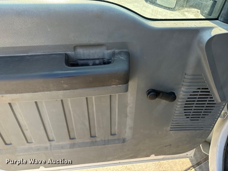 image for item DQ6759 2016 Ford F450 Super Duty utility / service truck
