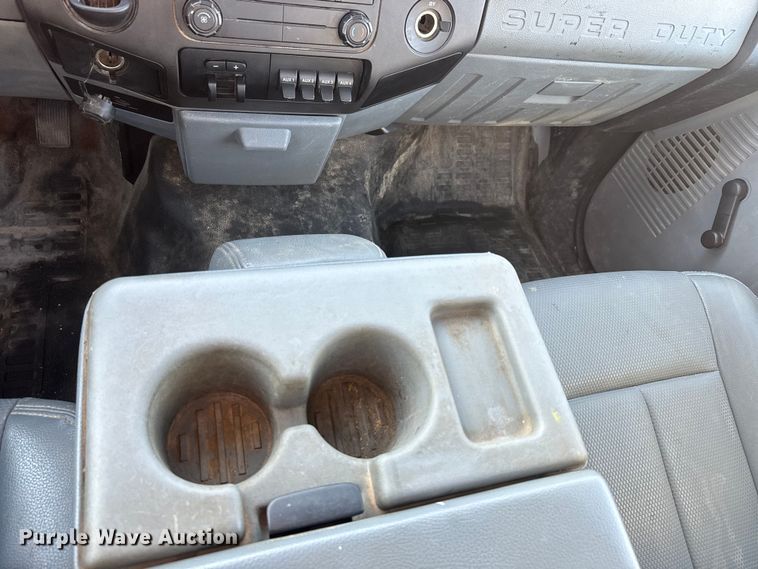 image for item DQ6759 2016 Ford F450 Super Duty utility / service truck