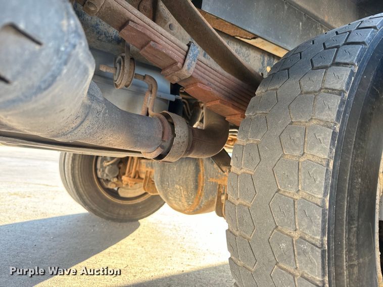 image for item DQ6759 2016 Ford F450 Super Duty utility / service truck