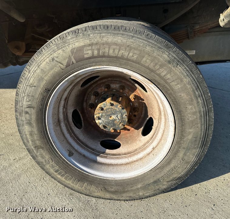 image for item DQ6759 2016 Ford F450 Super Duty utility / service truck