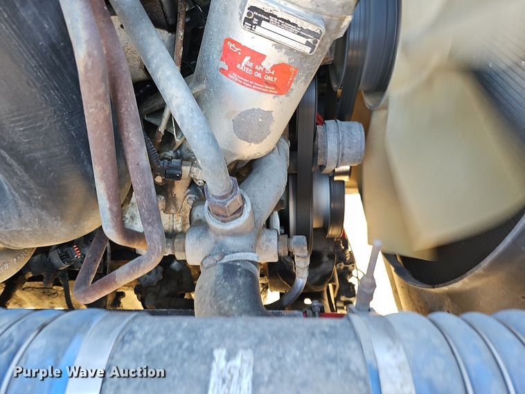 image for item DQ8583 2005 Sterling A9500 semi truck