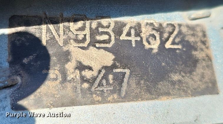 image for item DQ8583 2005 Sterling A9500 semi truck